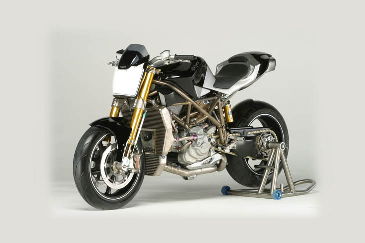 NCR Macchia Nera Concept The Ultimate Track Bike dengan konsep indah-sederhana