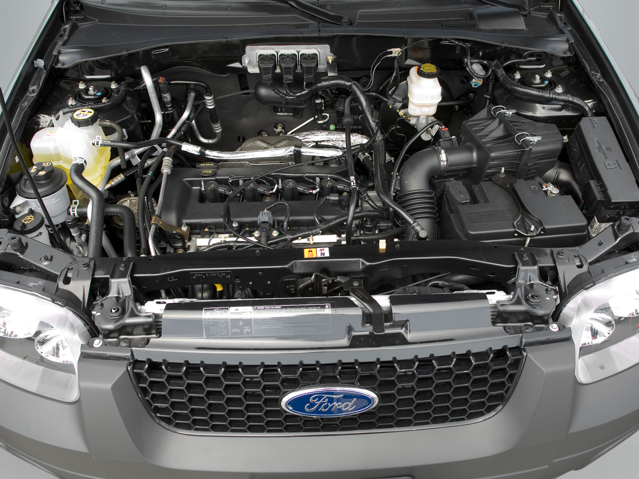 New Ford Escape 2.3L XLT A/T berteknologi variable valve timing