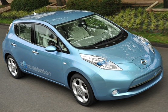 Nissan Leaf 2012 termasuk 10 Mobil Teririt di Dunia Tahun 2012