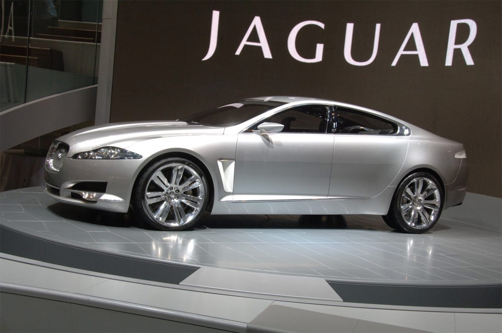 Jaguar XF, berhasil meraih predikat sebagai mobil disel terbaik