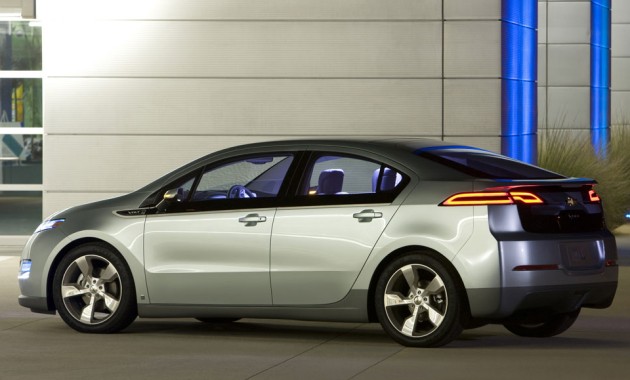 Chevrolet Volt 2012 termasuk10 Mobil Teririt di Dunia Tahun 2012