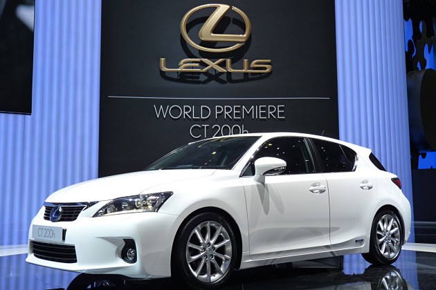 Lexus CT 200h termasuk 10 Mobil Teririt di Dunia Tahun 2012