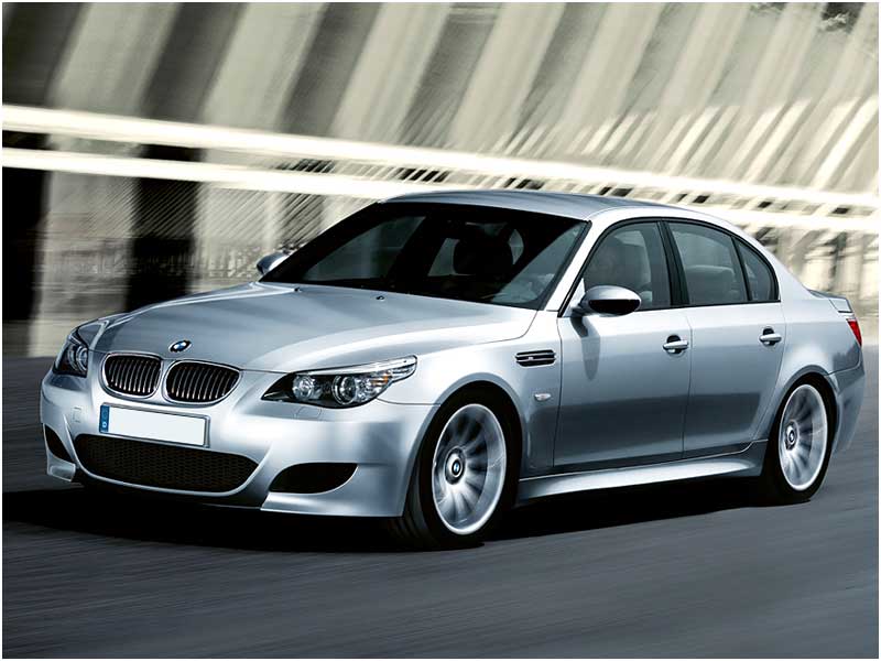 BMW sebagai sedan premium dengan kenyamanan tinggi, fitur inovatif dan efisien