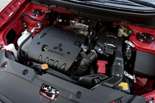 Mitsubishi Outlander Sport didukung mesin 2,0-liter MIVEC DOHC 16-katup 4-silinder segaris