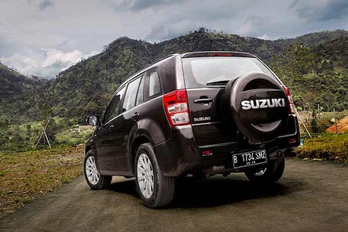 Desain belakang Suzuki Grand Vitara 2013