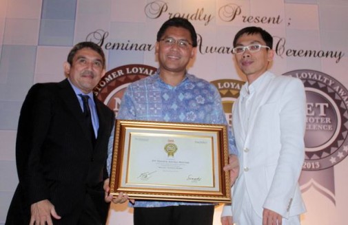 Toyota Meraih 4 Penghargaan Berbeda Net Promoter Customer Loyalty Award 2013