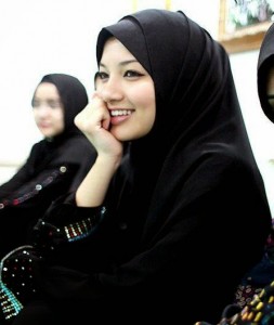 Rahasia Pancaran Kecantikan Muslimah Arab